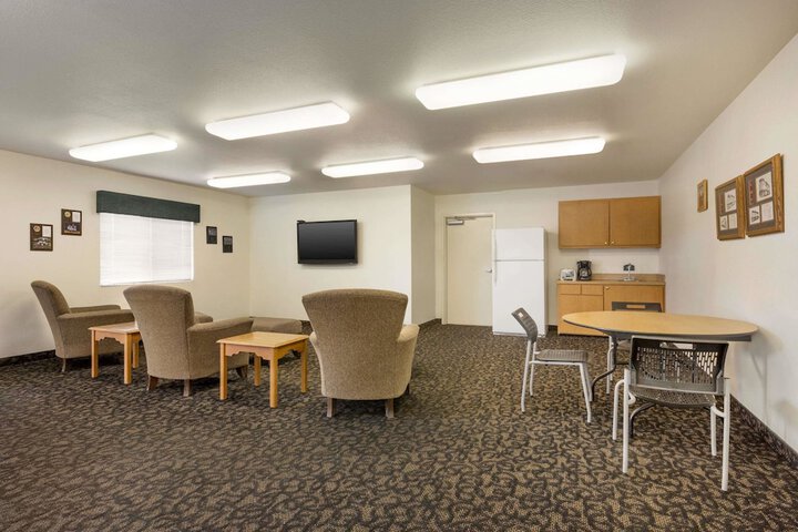 Travelodge by Wyndham Alpine
