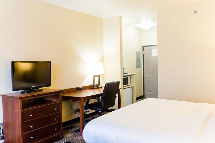 Country Inn & Suites by Radisson Helen, GA