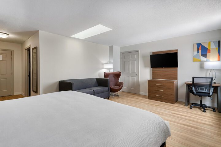 Baldwin Inn & Suites SureStay Collection by Best Western