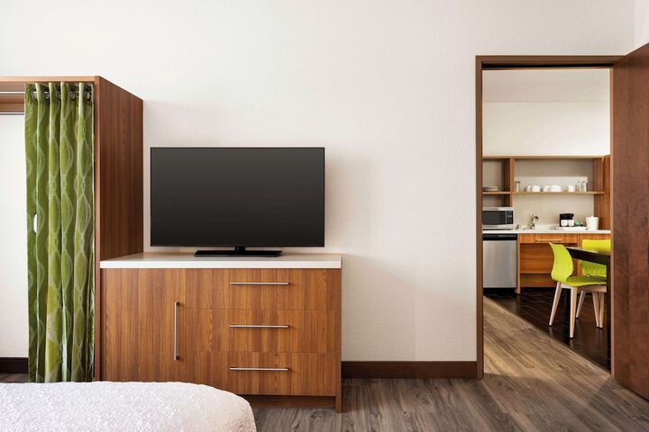 Room 49 of 68