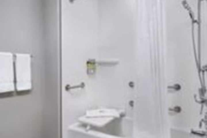 Room 14 of 39