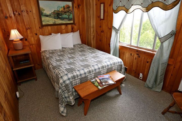 Alpine Inn