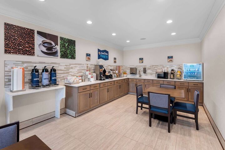 Breakfast/Coffee Service 59 of 65