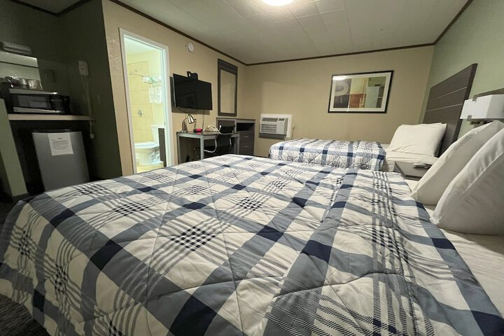 Room 17 of 17