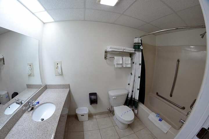 Room 46 of 62