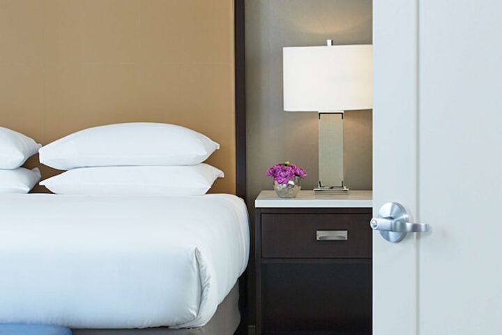 Room 27 of 58