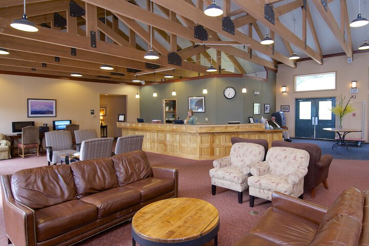 Denali Bluffs Hotel