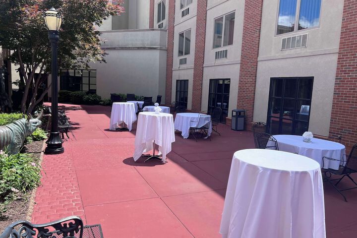 Hotel Exterior 146 of 146
