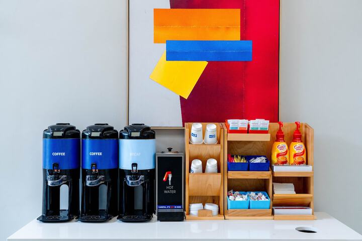 Breakfast/Coffee Service 25 of 36