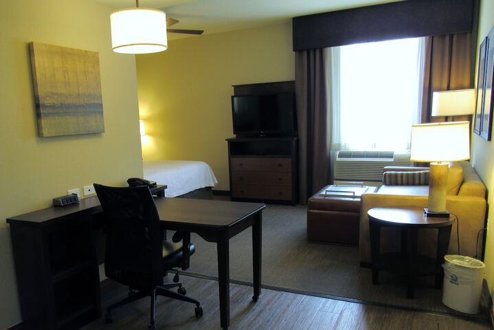 Room 52 of 118