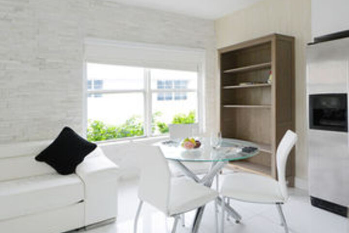 Lincoln Road Apartments