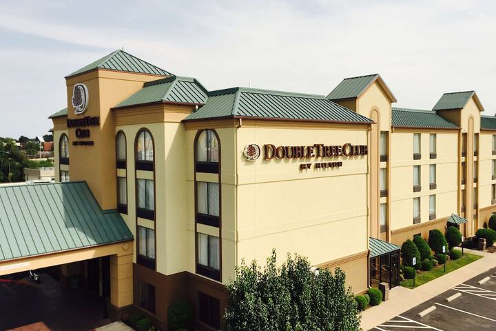 Hotel 2 of 33