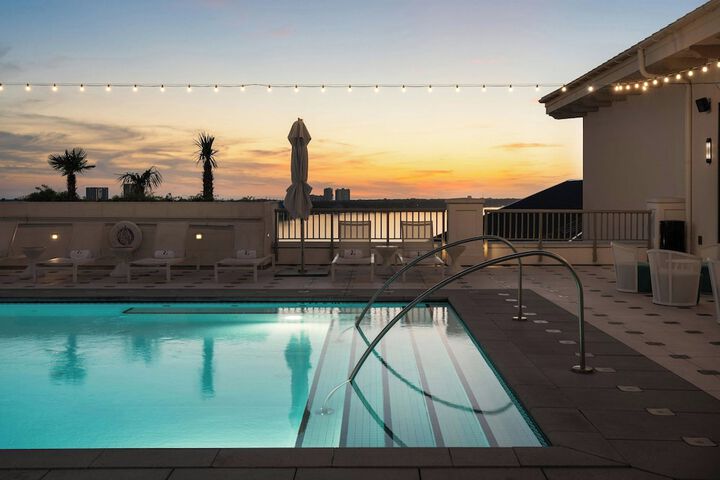 Hotel Effie Sandestin Autograph Collection