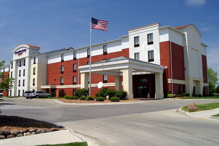Hotel 2 of 32