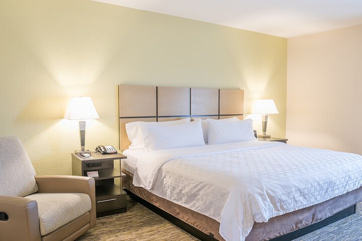 Candlewood Suites Bay City by IHG