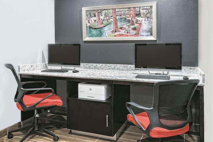Business Center 27 of 27