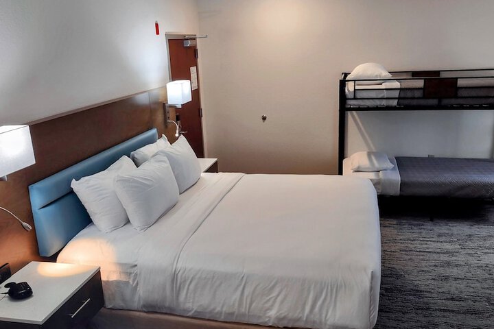 Room 19 of 55