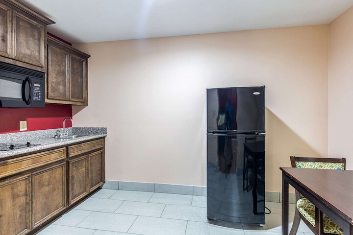 Room 8 of 24