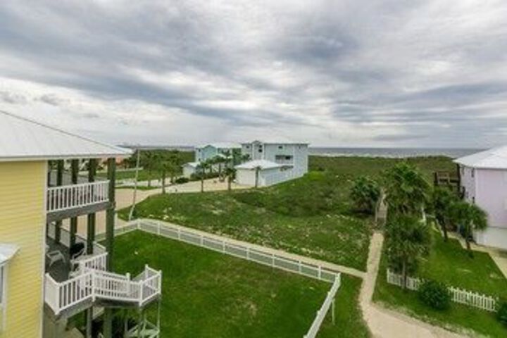 5BR 4 5BA Newly Built Luxury Beach House by RedAwning