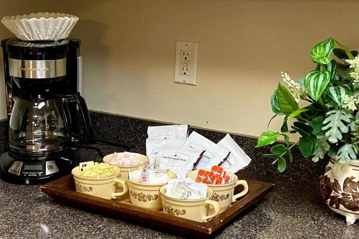 Spacious & comfy home in ultra-convenient location 2025 Traveller Award Winner
