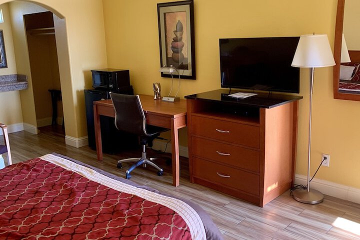 Town & Country Motel