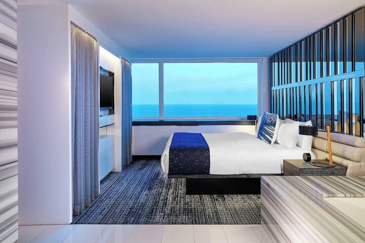 Room 34 of 71