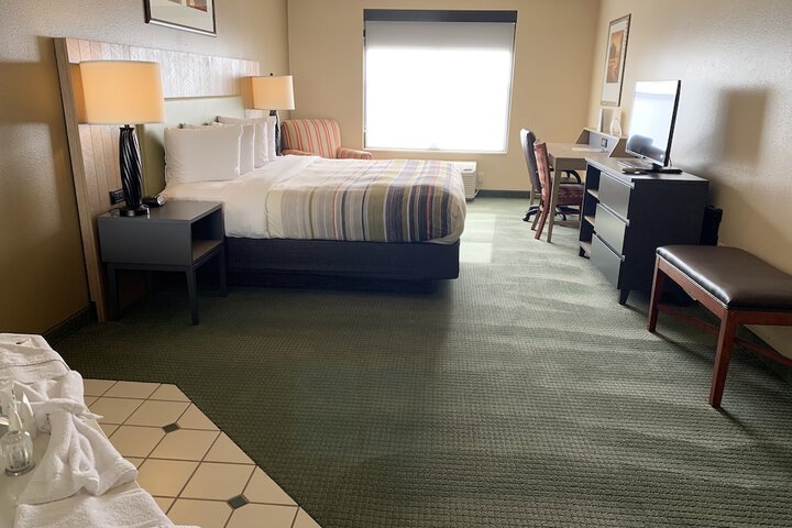 Country Inn & Suites by Radisson West Valley City, UT