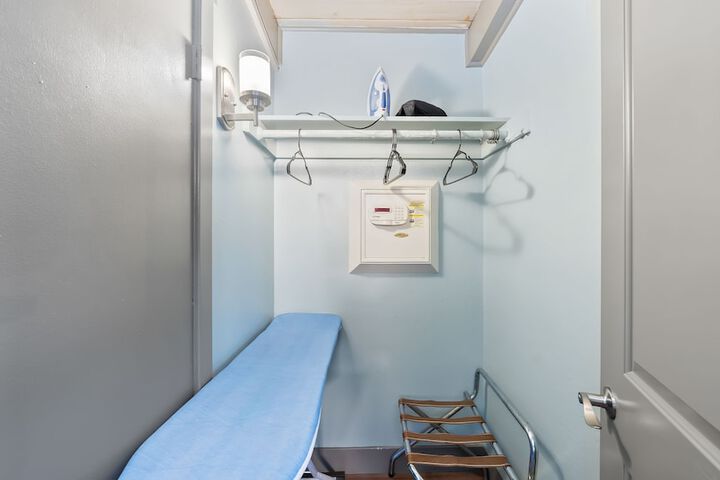 Room 18 of 35