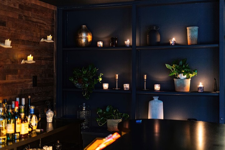 Lounge 41 of 42
