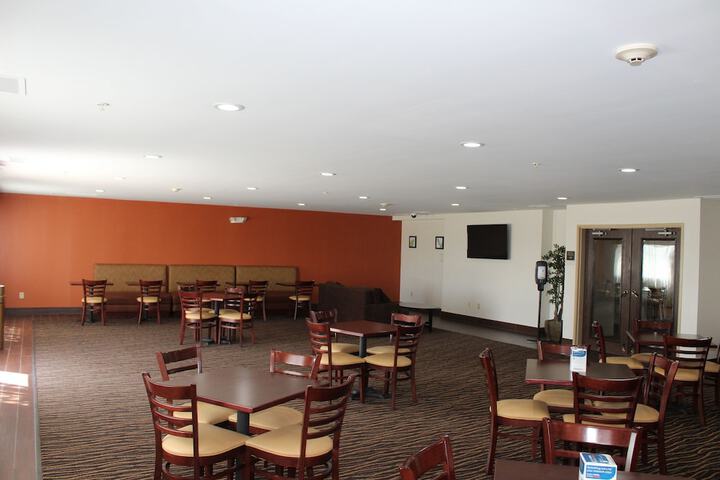 Sleep Inn & Suites North Liberty - Liberty City