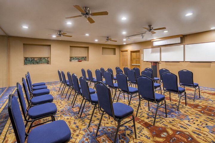 Ballroom/Hall 29 of 29