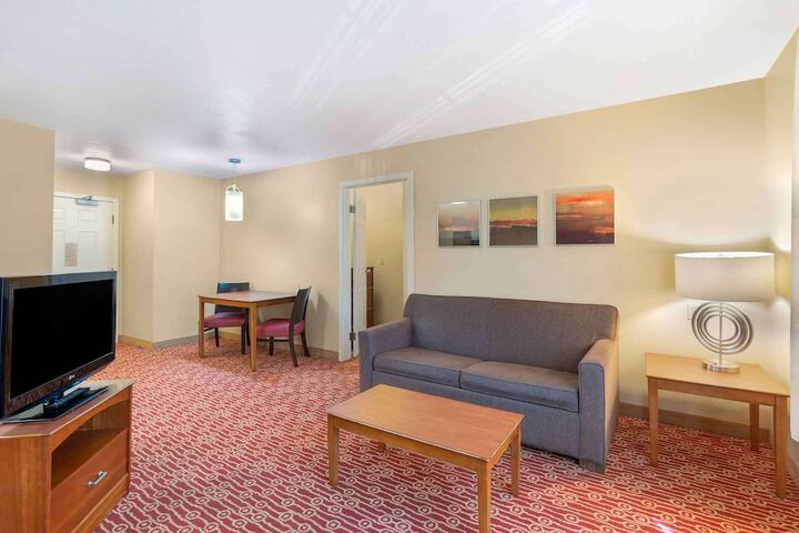 Room 25 of 31