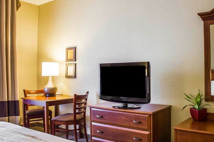 Room 15 of 34