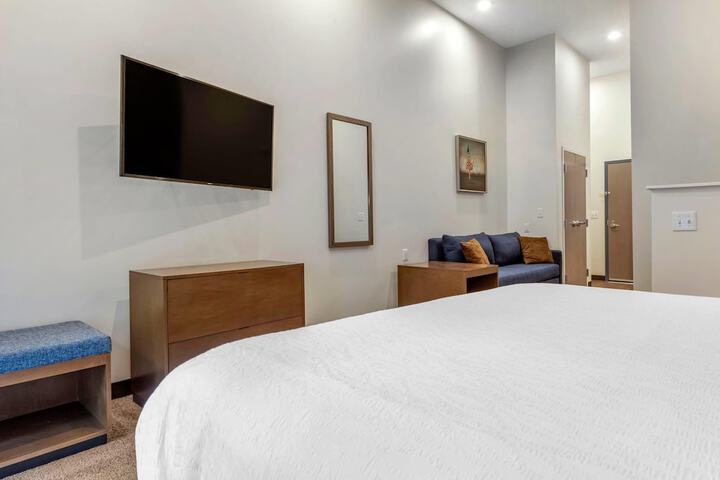 The Cranberry an Ascend Collection Hotel