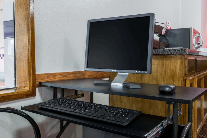 Business Center 24 of 24