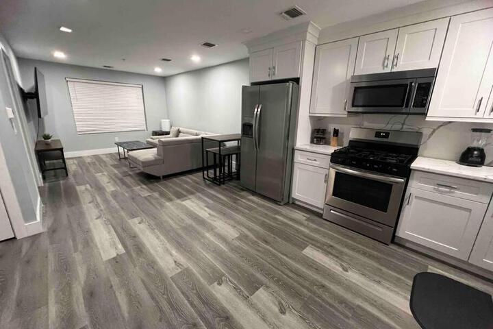 The Lovely Suite - 1BR close to NYC