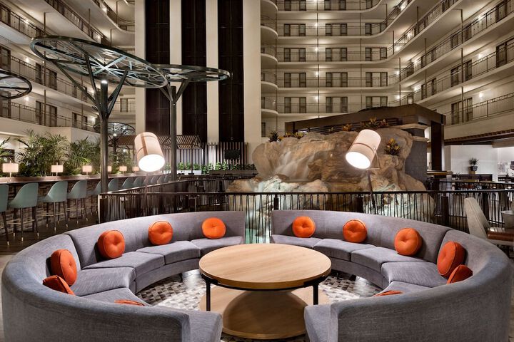 Hotel Interior 6 of 43