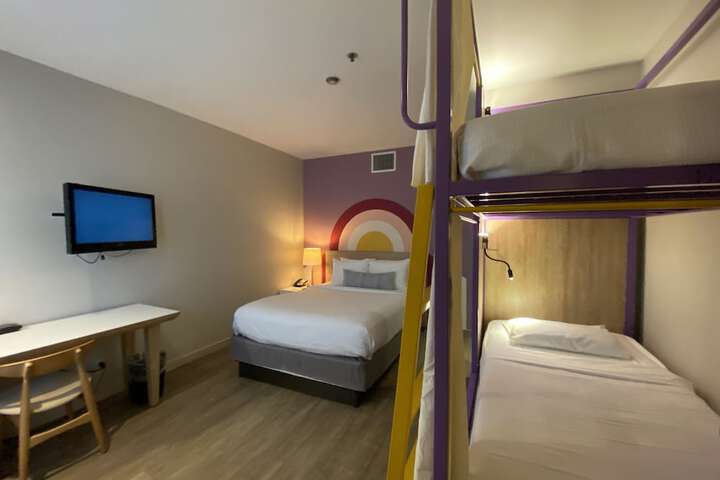 Room 65 of 117