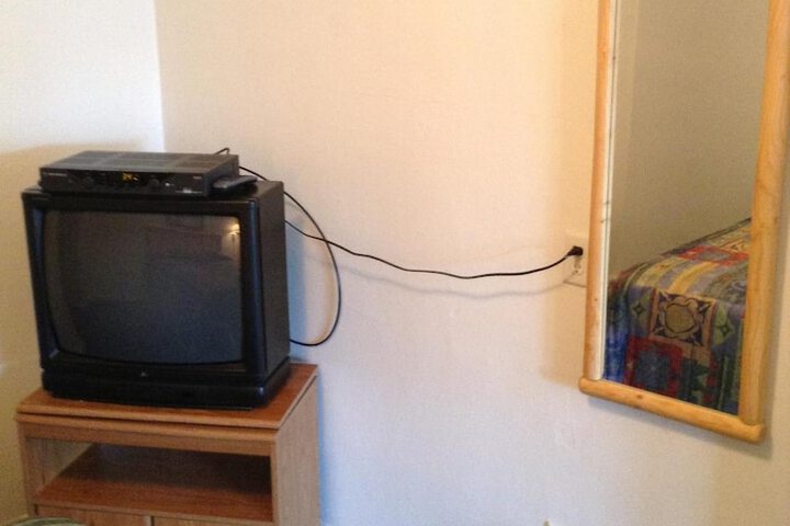 Room 11 of 36