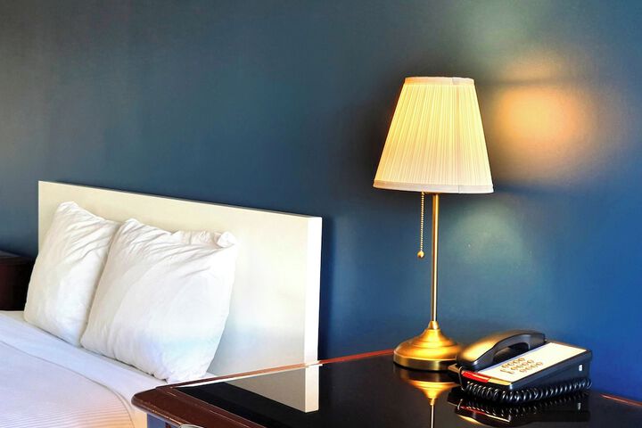 Room 58 of 174