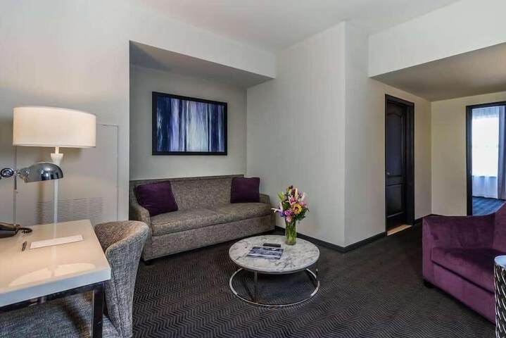 TRYP by Wyndham Savannah Downtown / Historic District