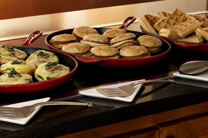Breakfast/Coffee Service 66 of 84