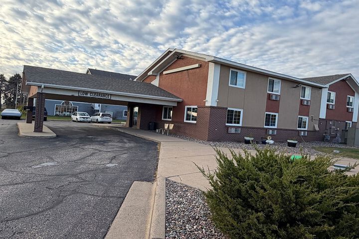 Coratel Inn and Suites by Jasper Stillwater