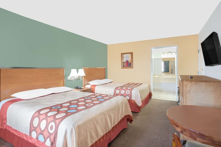 Room 18 of 50