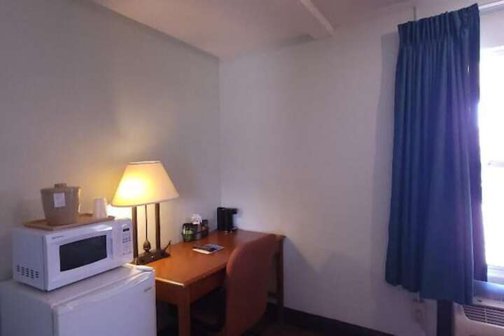 Room 44 of 59