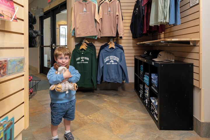 Gift Shop 102 of 118