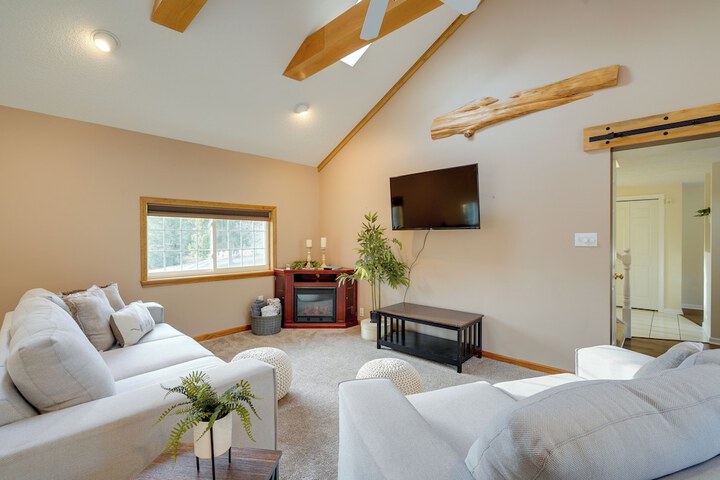 Sauna Spa & Stargazing: Coudersport Home!