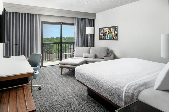 Courtyard by Marriott New Orleans Metairie