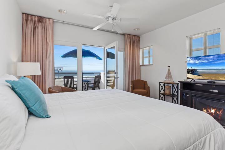 Beach House Inn & Suites