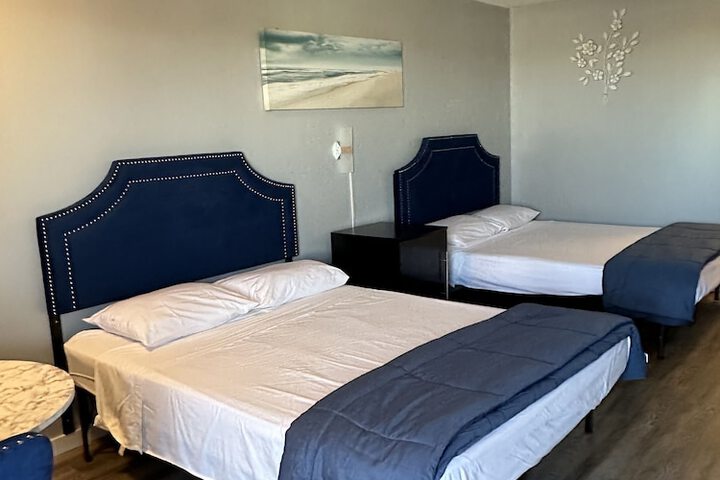 Room 18 of 26